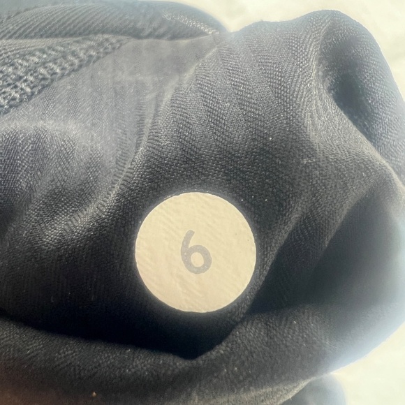 Lululemon athletic dance studio cropped - Picture 5 of 6